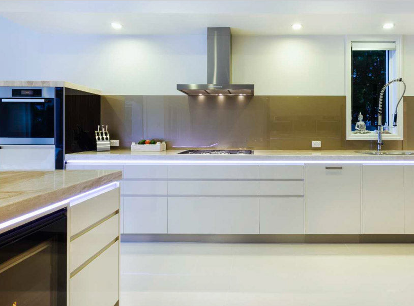 MINI10 keittiövalaistus