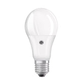 9W 2700K E27 LED-lamppu Osram LED SENSOR A60 806lm Hämärätunnistimella