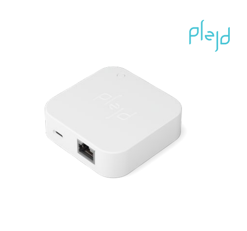 Plejd GWY-01 etäohjain laite, joka yhdistää Plejd-järjestelmän internetiin ja mahdollistaa valaistuksen etäohjauksen.